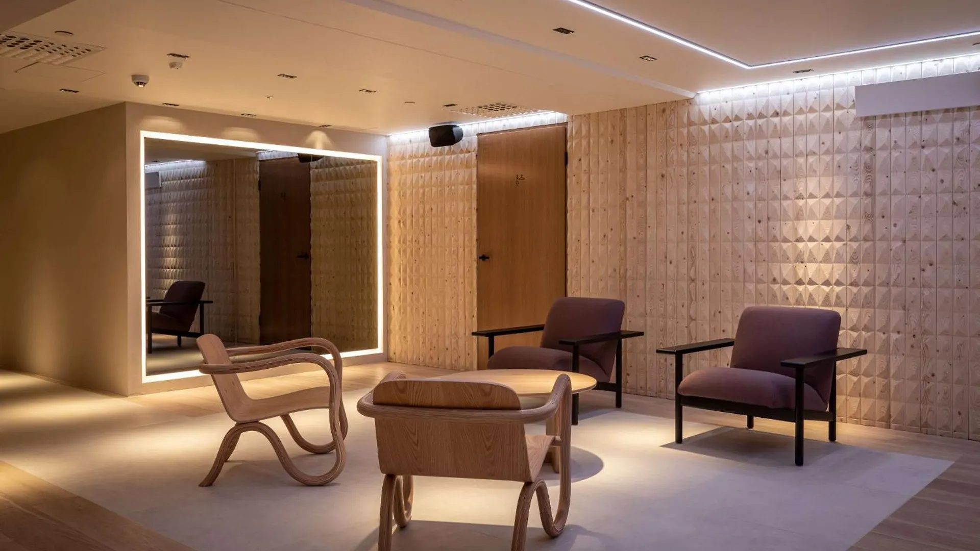 Scandic Helsinki Hub Hotel
