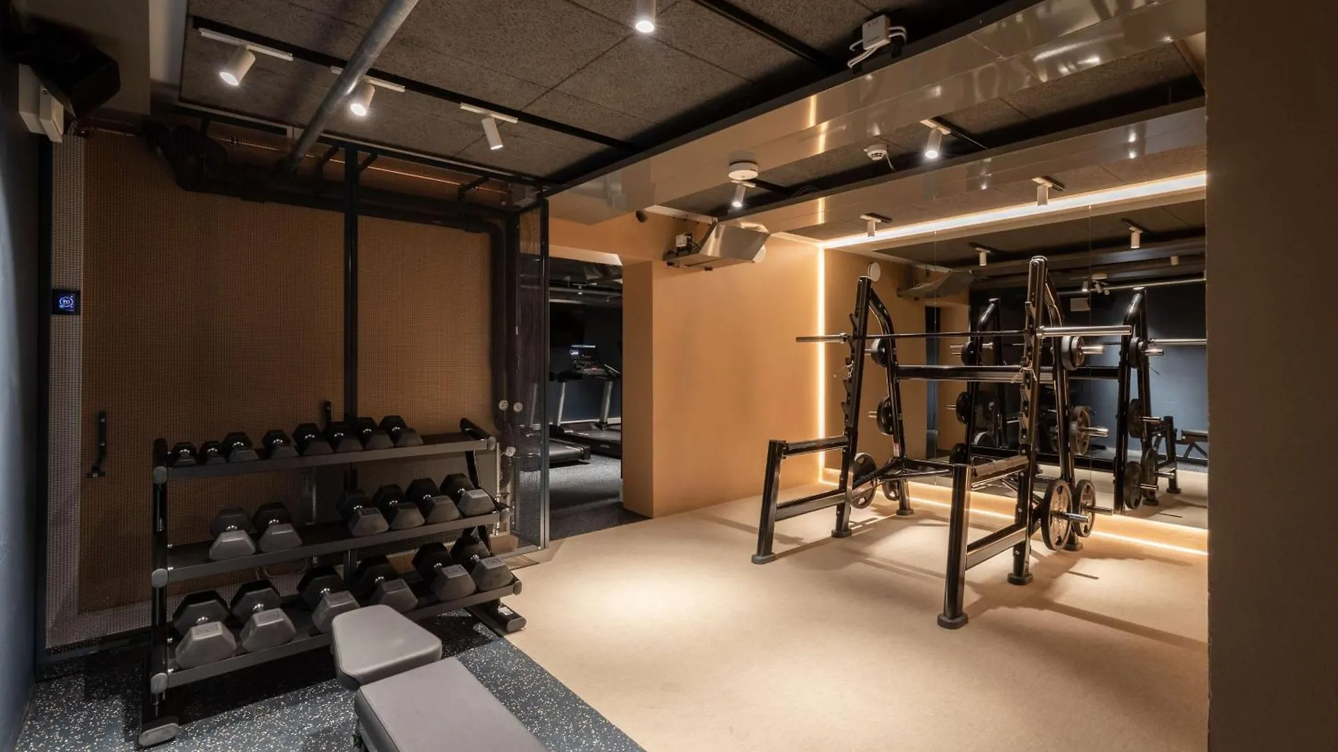 Scandic Helsinki Hub 4*,