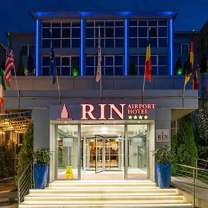 מלון Rin Airport אוטופן